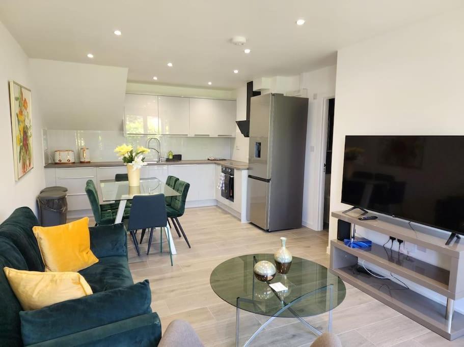 Paradigm Court, Modern 3-Bedroom Flat 1, أكسفورد المظهر الخارجي الصورة